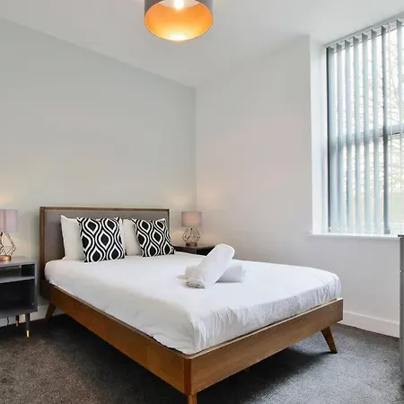 Free Parking - Charming 2-Br Flat Near Salford Royal Apartment Manchester Exterior photo